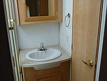 2002 Fleetwood Bounder Photo #23