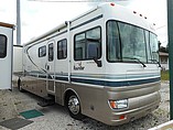 2002 Fleetwood Bounder Photo #2