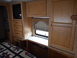 2002 Fleetwood Bounder Photo #18
