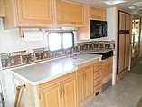 2002 Fleetwood Bounder Photo #11