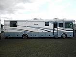 2005 Fleetwood Bounder Photo #3