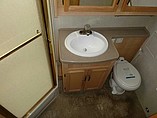2005 Fleetwood Bounder Photo #5