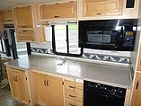 2005 Fleetwood Bounder Photo #7