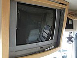 2005 Fleetwood Bounder Photo #9