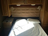 1998 Fleetwood Bounder Photo #12