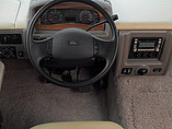 2015 Fleetwood Bounder Classic Photo #20