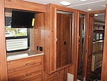 2014 Fleetwood Bounder Classic Photo #37