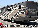 2015 Fleetwood Bounder Classic Photo #2