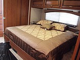 2015 Fleetwood Bounder Classic Photo #16
