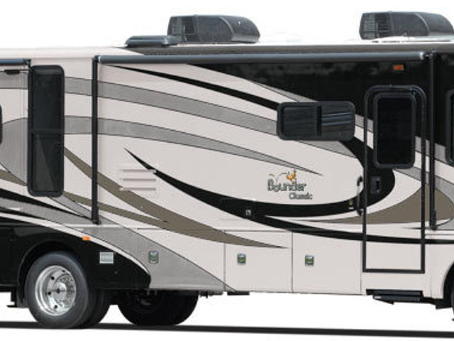2015 Fleetwood Bounder Classic Photo