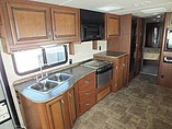 2011 Fleetwood Bounder Classic Photo #6