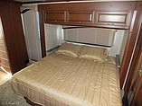 2011 Fleetwood Bounder Classic Photo #11