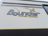 2003 Fleetwood Bounder Diesel Photo #6