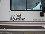 2001 Fleetwood Bounder Diesel Photo #9