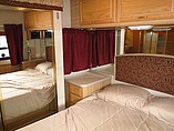 2001 Fleetwood Bounder Diesel Photo #30