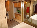 2001 Fleetwood Bounder Diesel Photo #31