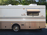 2000 Fleetwood Bounder Diesel Photo #3