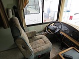 2000 Fleetwood Bounder Photo #4