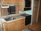 2000 Fleetwood Bounder Photo #7