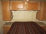 2000 Fleetwood Bounder Photo #10