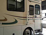2000 Fleetwood Discovery Photo #4