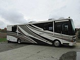 2003 Fleetwood Discovery Photo #4