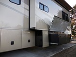 2006 Fleetwood Discovery Photo #6