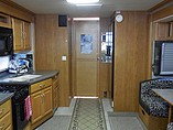 2006 Fleetwood Discovery Photo #12