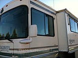 1999 Fleetwood Discovery Photo #5