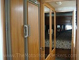 1999 Fleetwood Discovery Photo #14