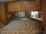 1999 Fleetwood Discovery Photo #18