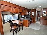 2007 Fleetwood Discovery Photo #3
