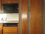 1997 Fleetwood Discovery Photo #11