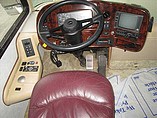 1997 Fleetwood Discovery Photo #16