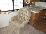 1998 Fleetwood Discovery Photo #11