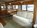 1999 Fleetwood Discovery Photo #11