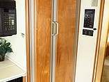 1999 Fleetwood Discovery Photo #15