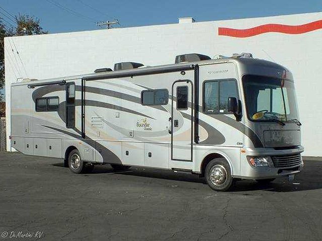 11 Fleetwood Bounder Classic
