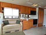 2000 Fleetwood Discovery Photo #12