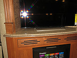 2015 Fleetwood Discovery Photo #9