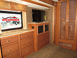 2015 Fleetwood Discovery Photo #18