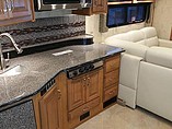 2015 Fleetwood Discovery Photo #24
