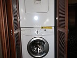 2015 Fleetwood Discovery Photo #26