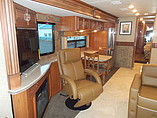 2015 Fleetwood Discovery Photo #12