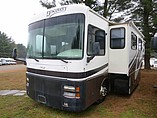 2002 Fleetwood Discovery Photo #3