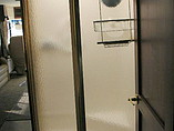 2002 Fleetwood Discovery Photo #20