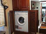 2004 Fleetwood Discovery Photo #11