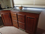 2004 Fleetwood Discovery Photo #16