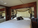 2004 Fleetwood Discovery Photo #17