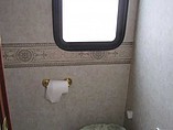 2003 Fleetwood Discovery Photo #12